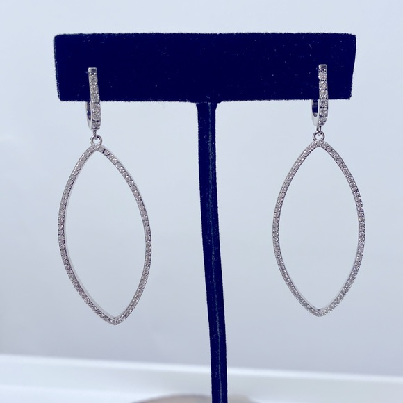 Sterling Silver CZ long drop earrings. NWT unique - Picture 6 of 7